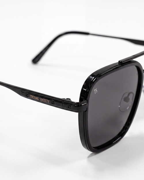TS9 - Black