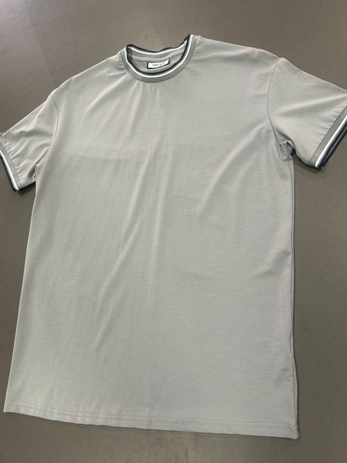 RESELL: Grey Trim Luxe T-shirt SMALL