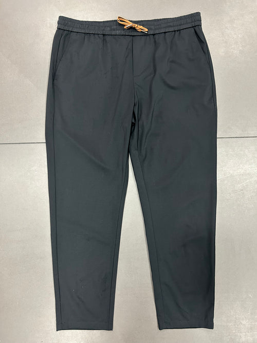 RESELL: Black luxe jogger, 3XL