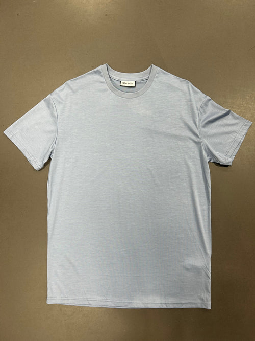 RESELL: Ski Luxe Tee, Medium