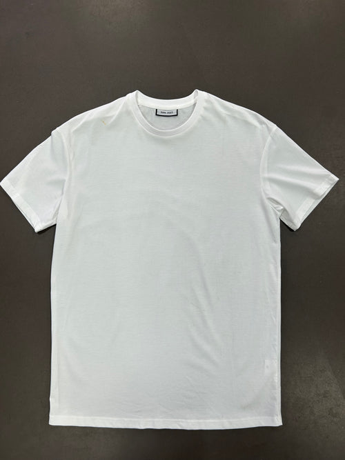 RESELL: White Luxe T-shirt MEDIUM