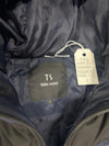 RESELL: Large Navy Apex 24